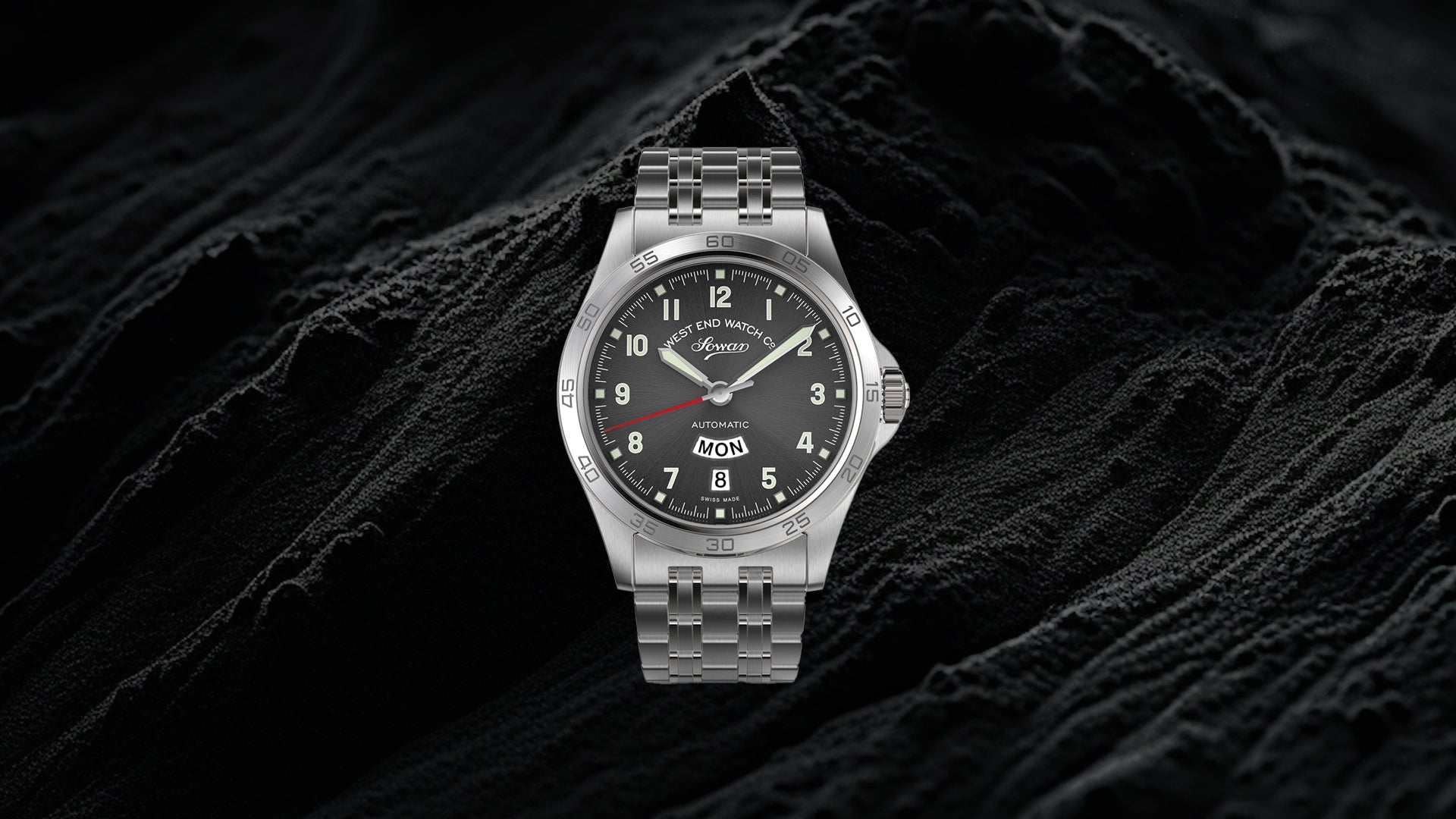 Timeless style and precision with the New Sowar 2000
