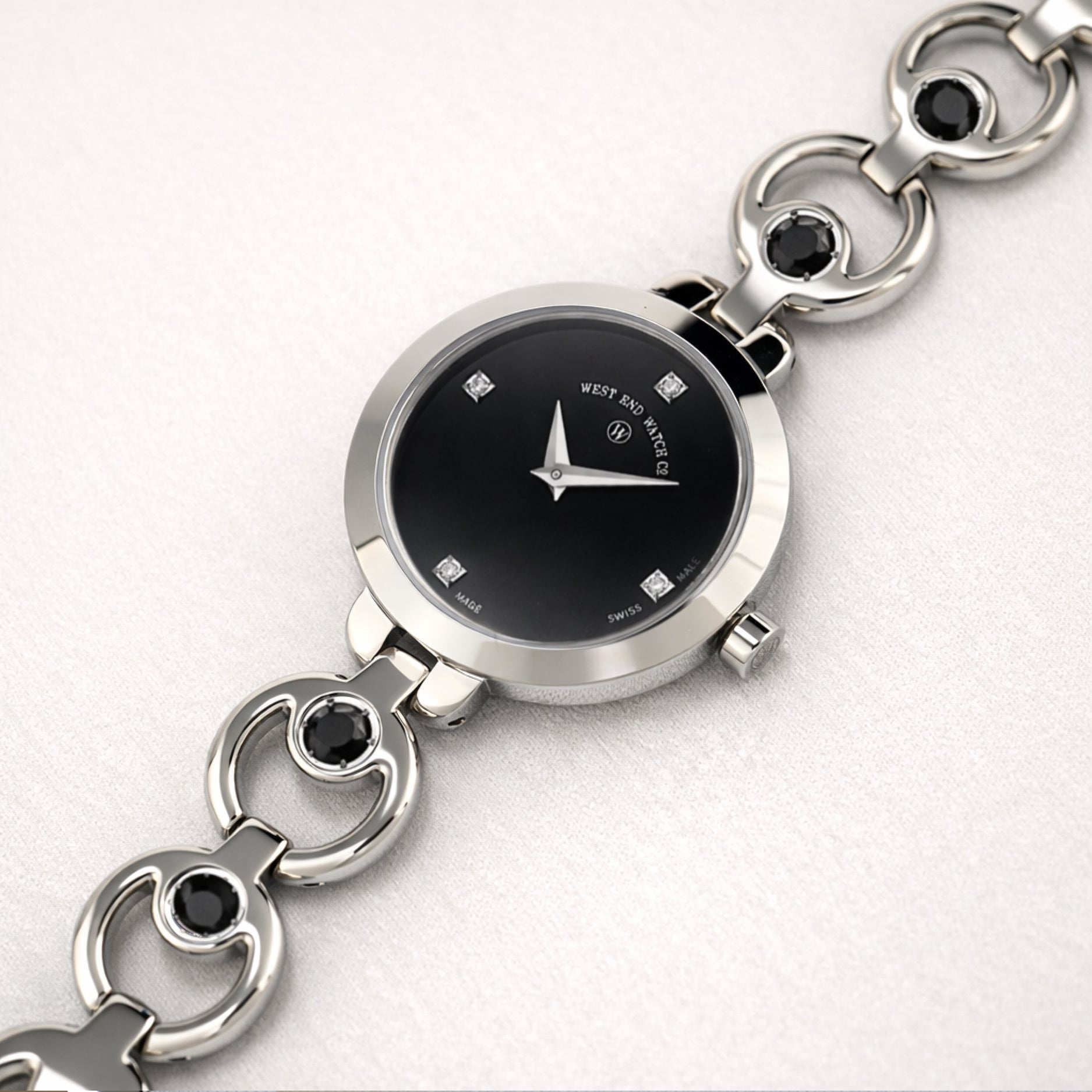 CHAND - SILVER SUNRAY DIAL WITH 4 DIAMONDS + 4 BLACK SPINEL
