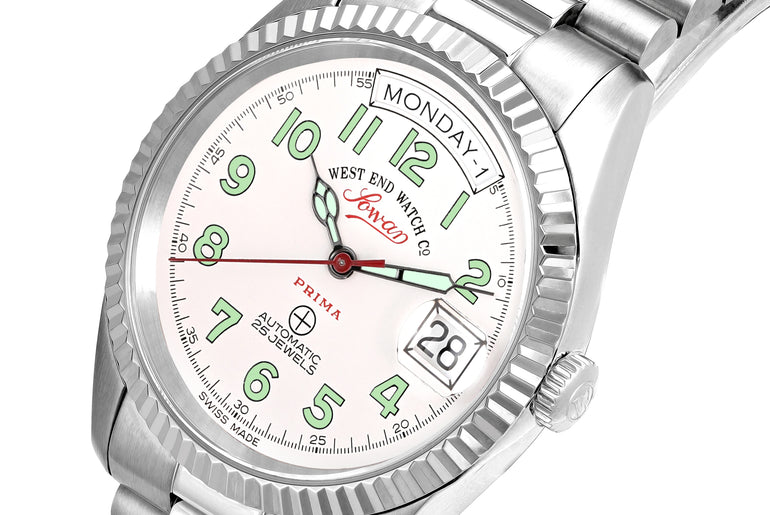 CLASSICS 37 - WHITE DIAL WITH LUMINESCENT GREEN NUMERALS