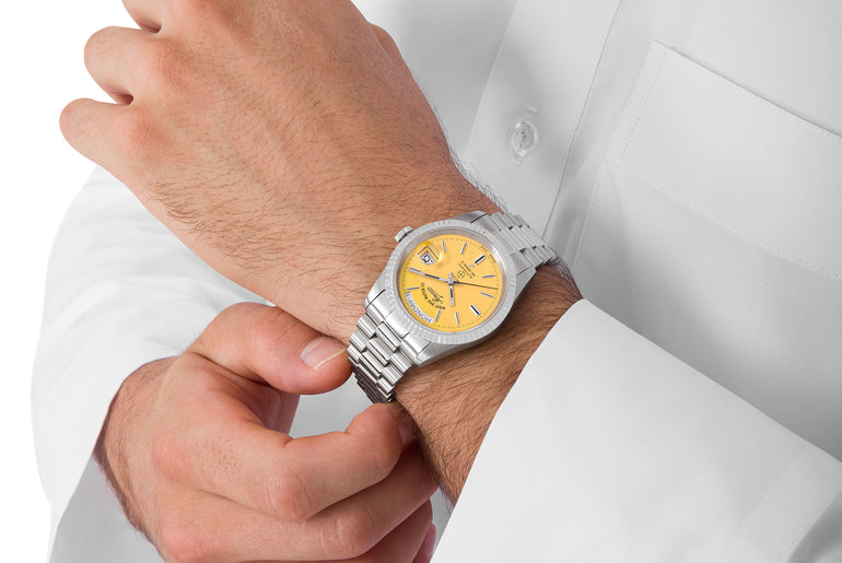 THE CLASSICS 37 - YELLOW DIAL