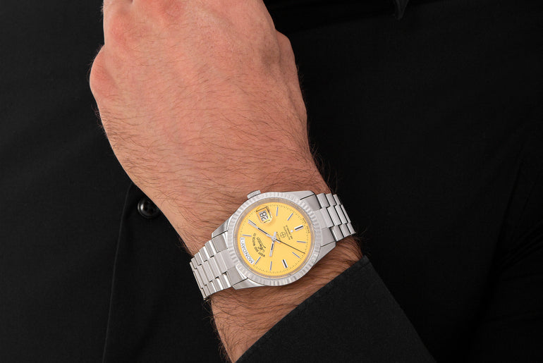 THE CLASSICS 37 - YELLOW DIAL