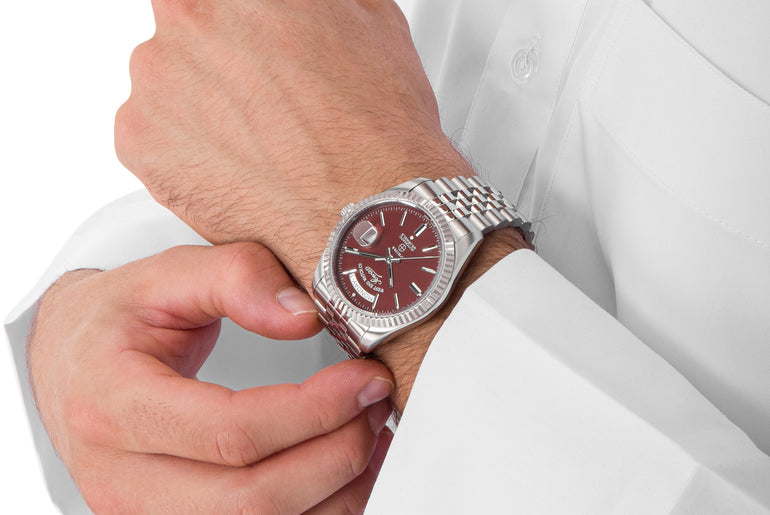 THE CLASSICS 41 - MAROON DIAL WITH STAINLESS STEEL INDICES